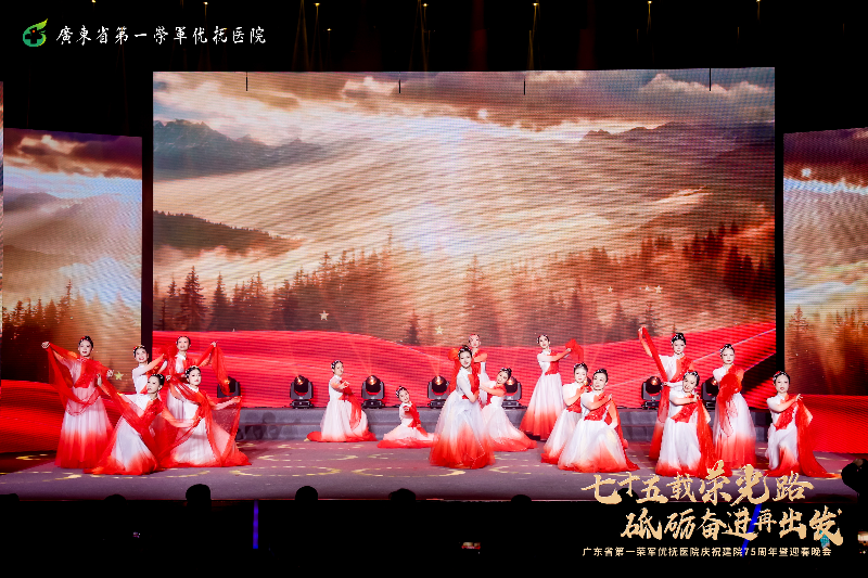 亲吻祖国.JPG